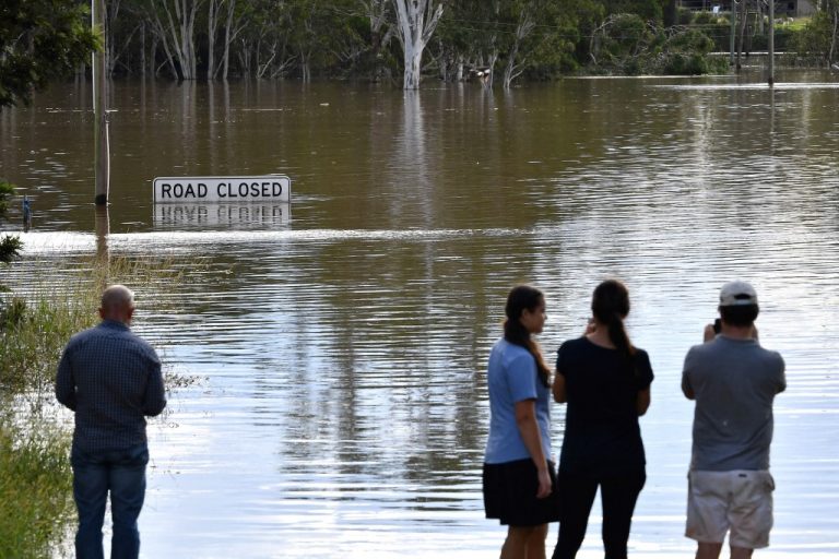 Nezapamćene poplave na ulicama Sydneya: Razina vode dosegla gotovo dva metra