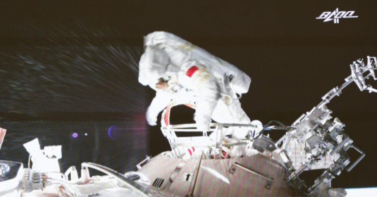 Kineski astronauti vratili se na Zemlju nakon ‘uspješne’ šestomjesečne misije