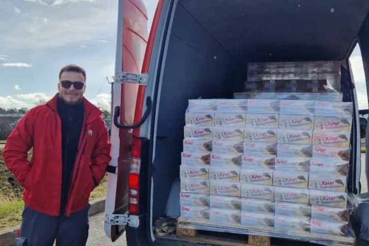 Golman Bayerna ispunio obećanje: Saigraču kupio kamion pun čokolade!