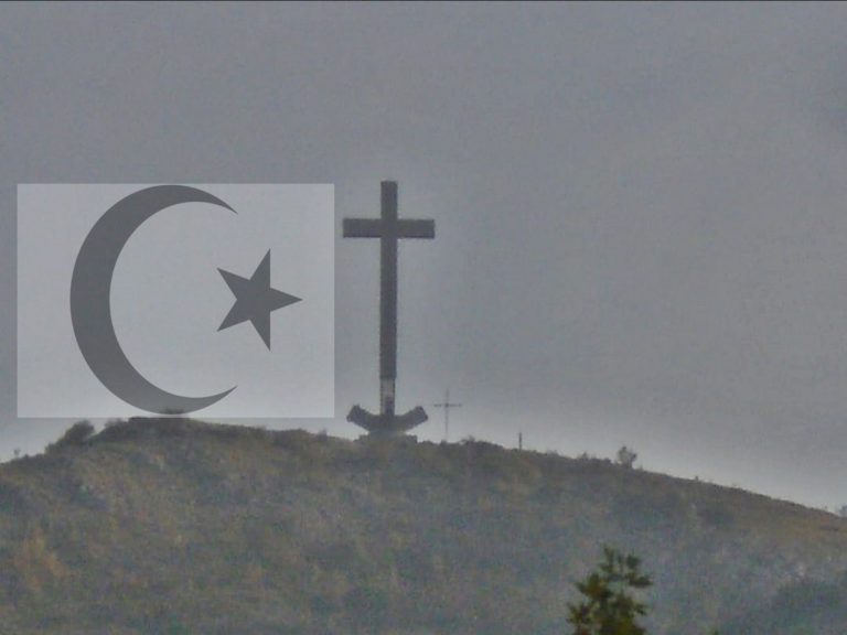 Pored križa na Humu u Mostaru podignimo polumjesec i zvijezdu, jednake veličine!