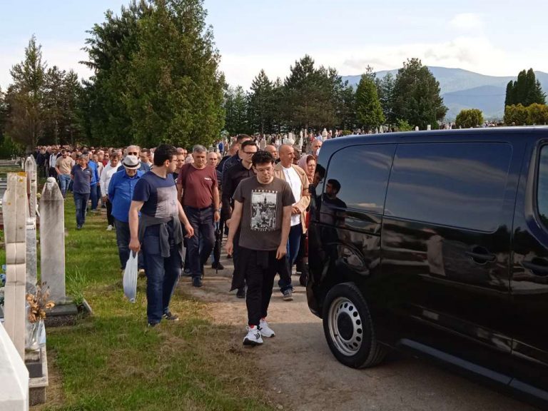 U Bihaću klanjana dženaza i obavljen ukop tragično stradale Azre Spahić
