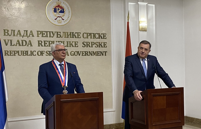 Dodik nazvao američkog ambasadora ‘smradom’: Ljudi će pljuvati na bombardere