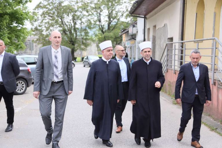 Kavazović: Iduće godine prva generacija maturanata medrese u Banjaluci