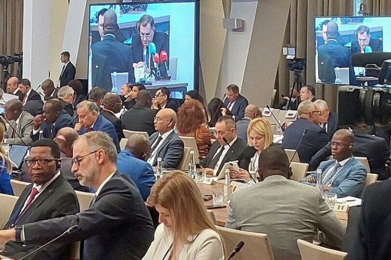 U Moskvi pored Dodika prisutan i Vulin, šef srbijanske BIA-e