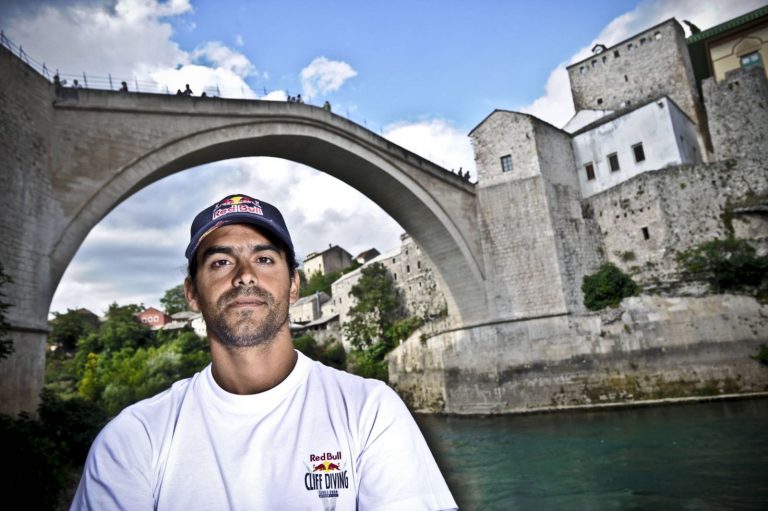 FOTO: Orlando Duque stigao u BiH, emotivnom porukom na mrežama oduševio Mostarce