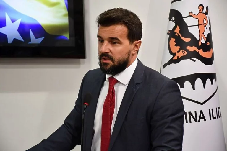 Muzur: Ilidža će biti općina s najvišim stipendijama za učenike i studente
