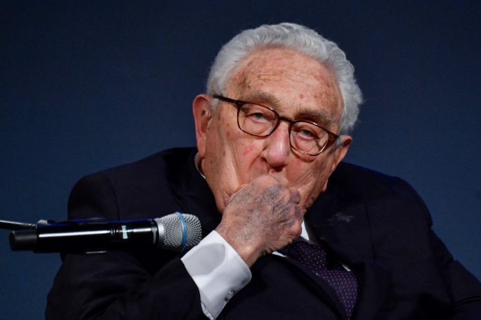 GERMANY-US-POLITICS-AWARD-KISSINGER-MERKEL