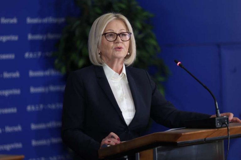 Krišto prihvatila ostavku i razriješila dužnosti ministra sigurnosti Nešića