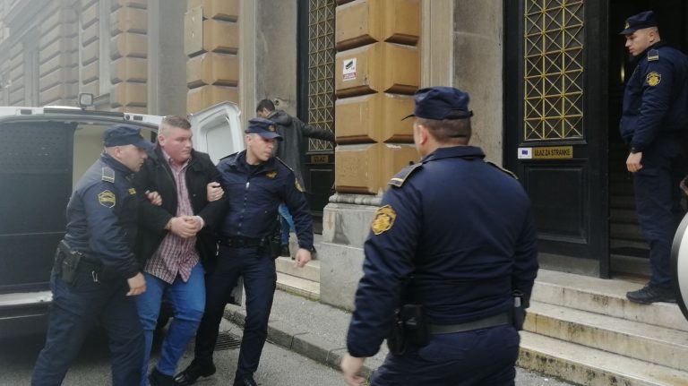 Svjedočila sestra nastradale doktorice: Osjetila sam jak udar, Azra i Alma su ležale, bilo je puno krvi