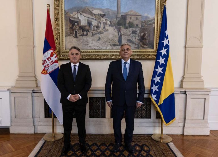 Komšić primio akreditive novoimenovanog ambasadora Srbije u BiH