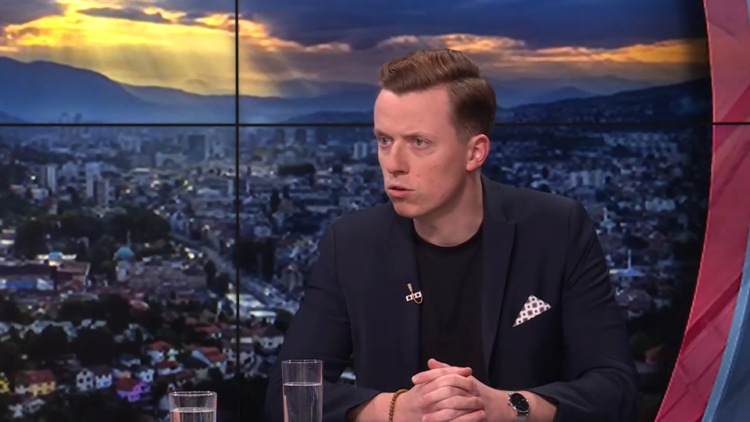 Adis Ahmetović objavio da ima rak: Bit ću malo tiši, treba mi odmor i snaga