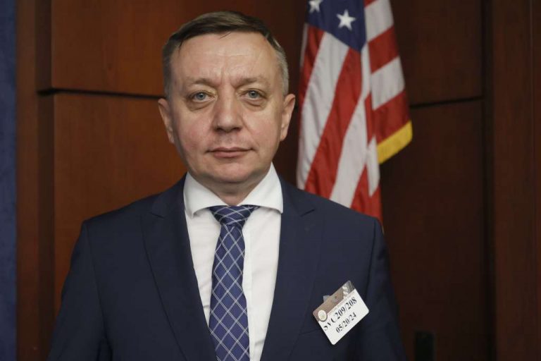 Hrvić: Bescarinske barijere veliki problem za privrednu saradnju u regionu