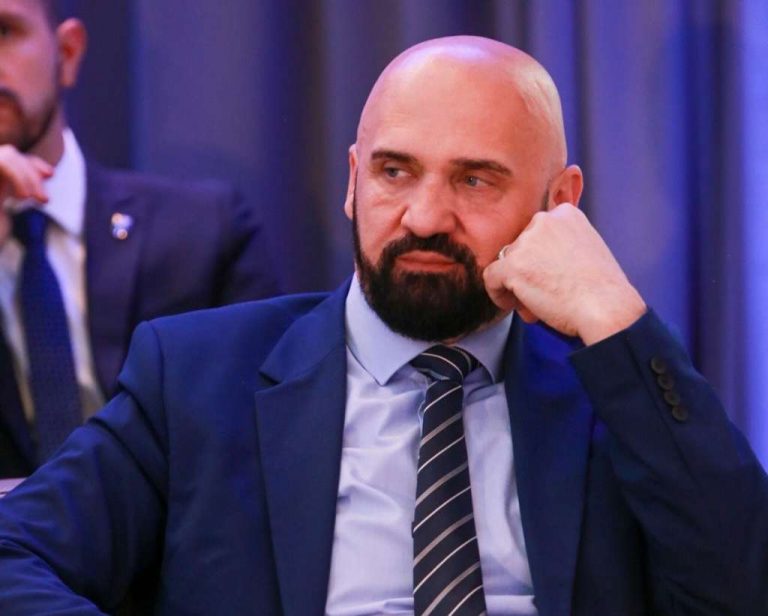 Isak o ranijem odlasku zaposlenika SIPA-e: Osmi je mart, a i ramazan