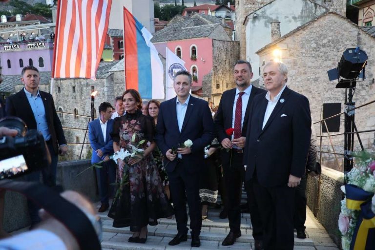 Povodom 20. godišnjice obnove Starog mosta mirovna večera u Mostaru