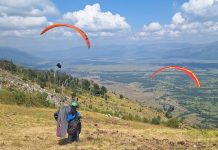 Spektakl na nebu BiH: 50 paraglajdera letjelo od Drvara do Glamoča čak 90 kilometara
