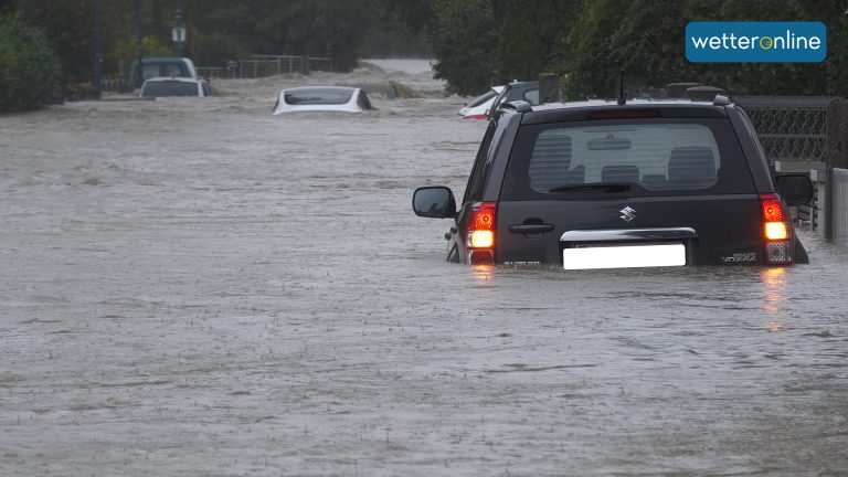 Sladić upozorava: U četvrtak i petak moguće poplave i pokretanje klizišta