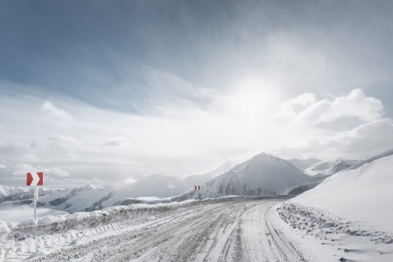 Zimski haos na sjeveru Njemačke: Saobraćajne nesreće i velike gužve