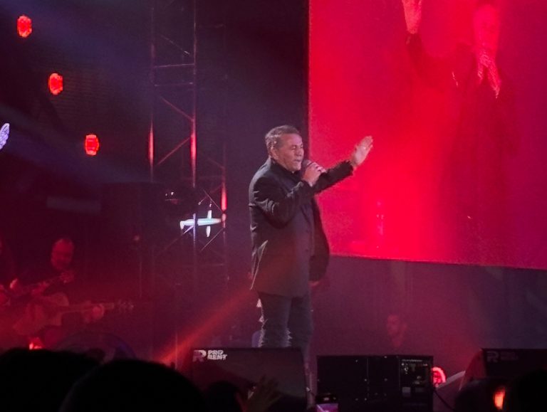 Halid Muslimović se pojavio na koncertu Aleksandre Prijović i publiku bacio u trans