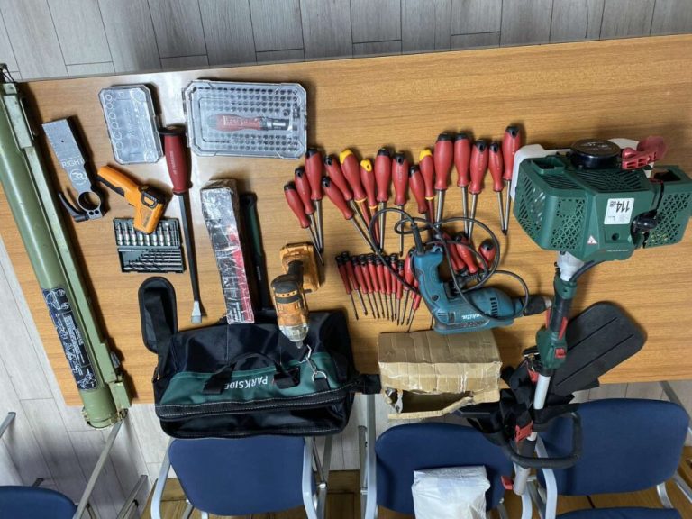 Uhapšene tri osobe iz Gračanice zbog teških krađa, pronađen i ručni bacač raketa