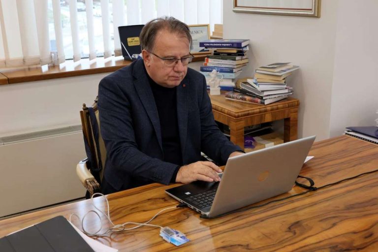 Nova era administracije: Elektronski potpis od danas u zvaničnoj upotrebi u FBiH