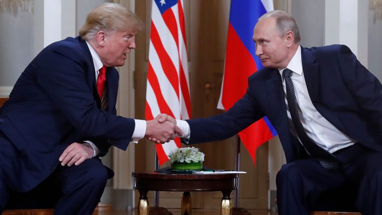 Šta je Putin poklonio Trumpu? Oglasio se Kremlj