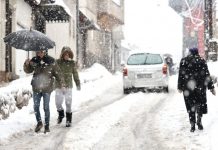 Snijeg i led se vraćaju na ceste: Ovo su najvažaniji savjeti za sigurnu vožnju zimi