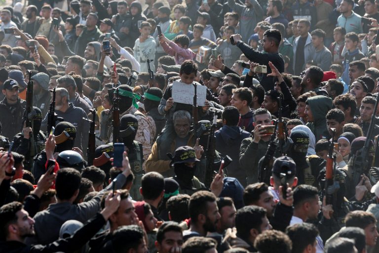 Izrael započeo puštanje palestinskih zatvorenika