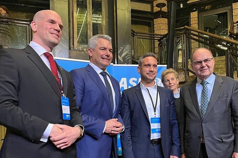 I Schmidt na Minhenskoj sigurnosnoj konferenciji, tvrdi da je imao važne razgovore o BiH