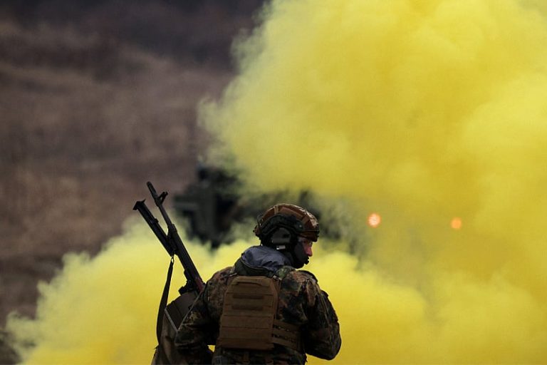 Trump postavio ultimatum Evropi: Kupujte oružje od nas ili sami brinite o svojoj sigurnosti