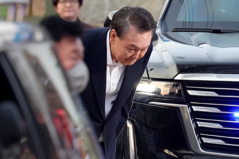 Smijenjeni predsjednik Južne Koreje pušten iz pritvora