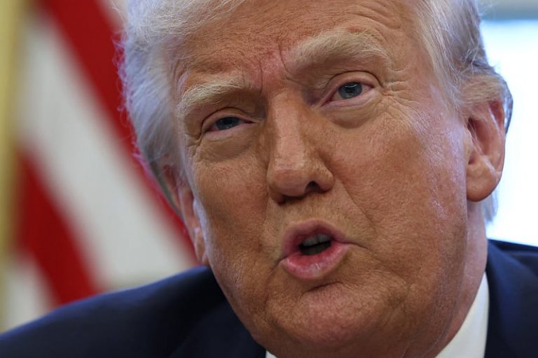 Trump sugerisao popuštanje carina, Kinezi već likuju: “Podvio je rep”