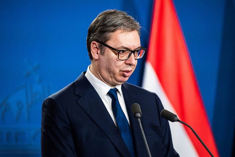 Vučić potvrdio da su u Srbiju stigli ruski obavještajci, očekuje se njihova istraga o zvučnom topu