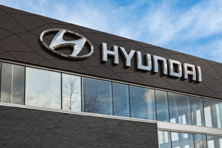 Hyundai uvodi humanoidne robote u fabrike