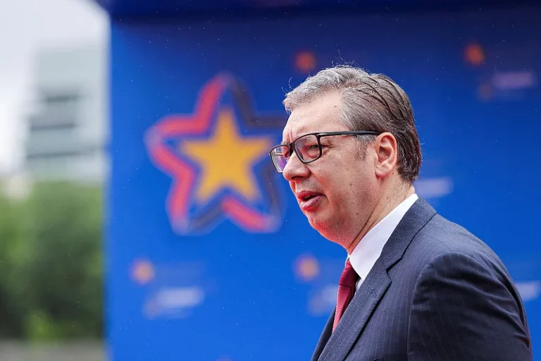 Vučić komentarisao obustavljanje finansiranja SNSD-a, kaže da ta odluka neće donijeti ništa dobro