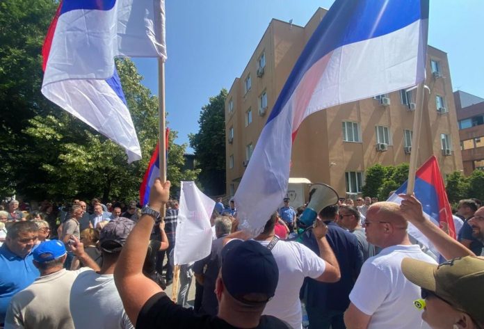 mile-lopove-odjekuje-banja-lukom-b3_6847f2331449c