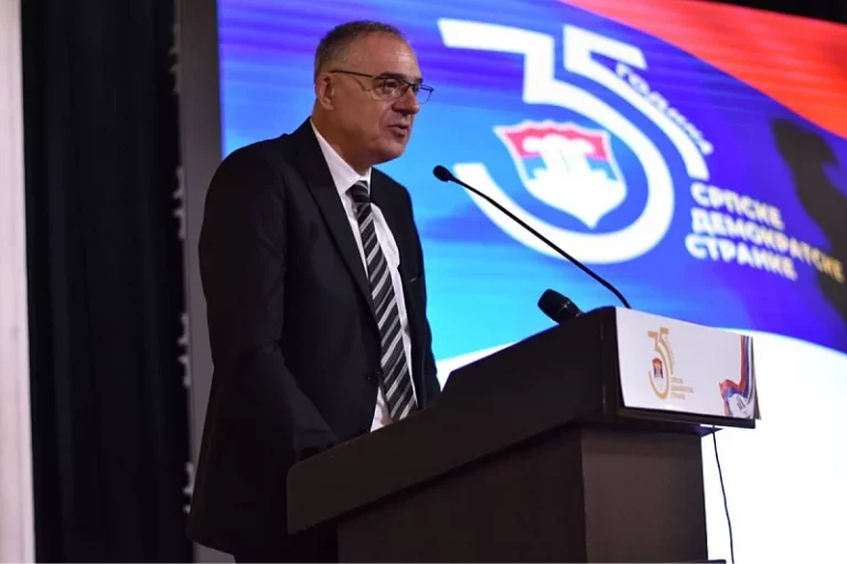 Sutra zasjeda vrh SDS-a: Ko će biti kandidat za predsjednika RS-a i novi stranački šef?