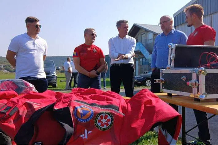 Uručena nova oprema za službe zaštite i spašavanja Unsko-sanskog kantona