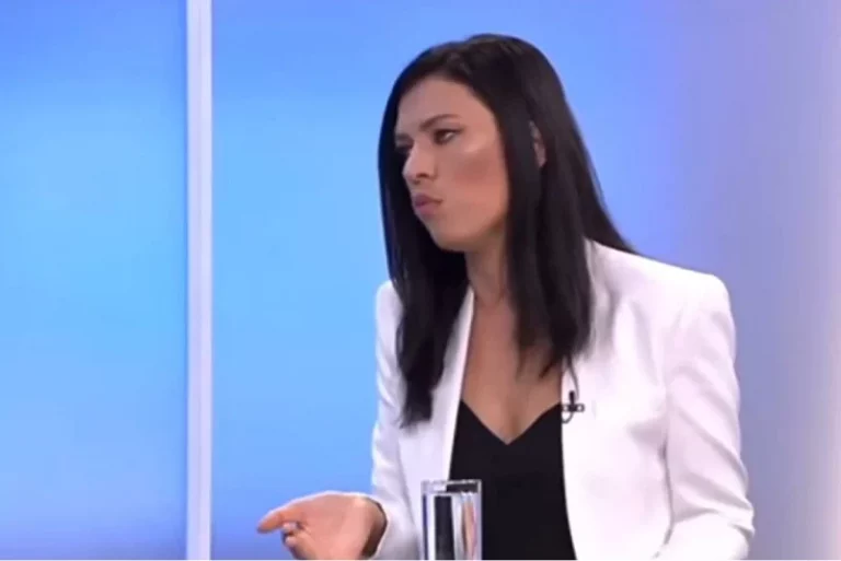 Bijela zastava pod opravdanjem “da se ne desi novo Kosovo”: SNSD razmatra izlazak na izbore