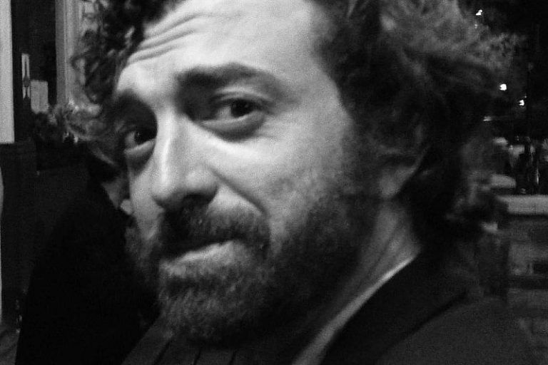 Asistent reditelja serije “Emily in Paris” preminuo na snimanju u Veneciji