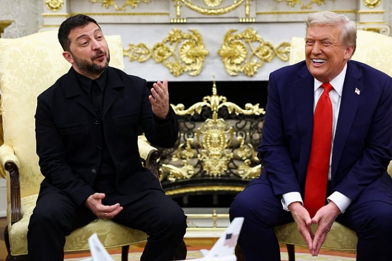 Donald Trump ugostio Zelenskog u Ovalnom uredu: “Vladimir Putin čeka moj poziv nakon sastanka”