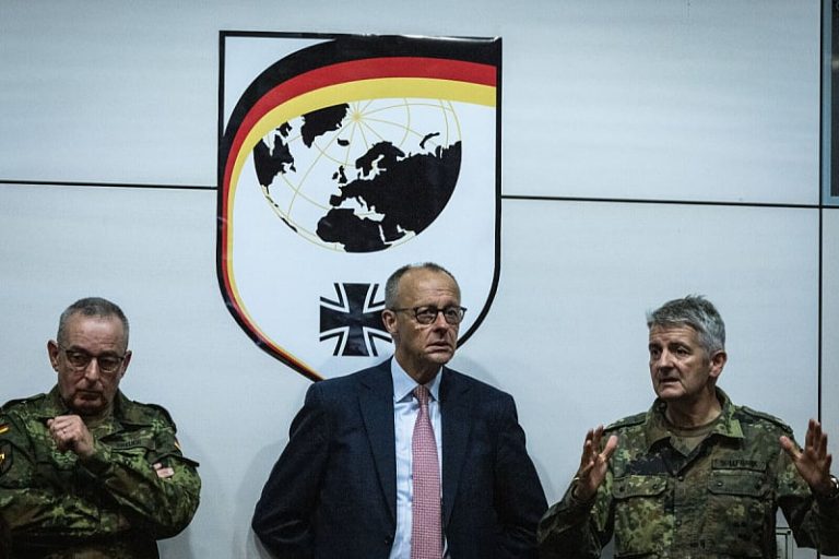 Njemačka odbila ideju da šalje trupe u Ukrajinu: Bilo bi to previše za nas