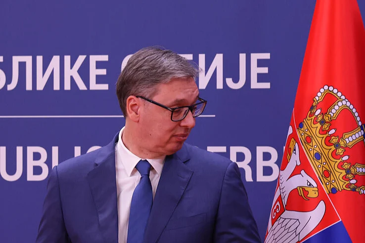 Rusi zbog oružja u Ukrajini pritišću Vučića: “Nadamo se da je riješio to”