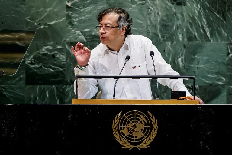 Kolumbija naredila izraelskim diplomatama da napuste zemlju nakon napada na humanitarnu flotilu za Gazu