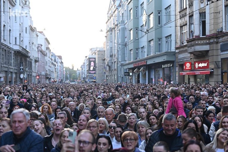 S Halidovim hitovima još nije gotovo: Njegov saradnik najavio da će uskoro objaviti nove Bešlićeve pjesme