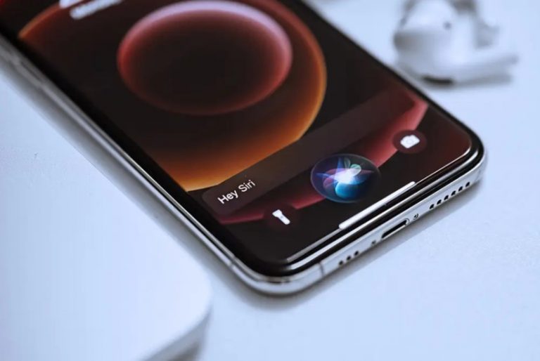 Nova Siri verzija će koristiti Google Gemini u pozadini