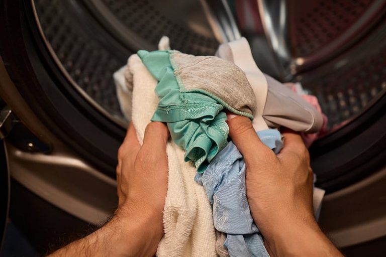 Evo zašto nikada ne biste trebali prati veš na 40 stepeni