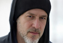 Brutalni napad na Novom Beogradu: Muškarac izbo baku pred unukom