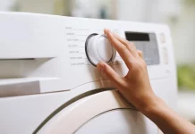 Mnogi griješe kod sušenja veša zimi: Postoji skriveno dugme na mašini koje će vam olakšati život