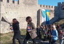 Čović pravi nered u Hercegovini: Ženama HDZ-a smetaju zastave sa ljiljanima u Blagaju