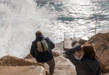 Obustavljena potraga za muškarcem kojeg su odvukli talasi u Dubrovniku: “Dao sam sve od sebe”